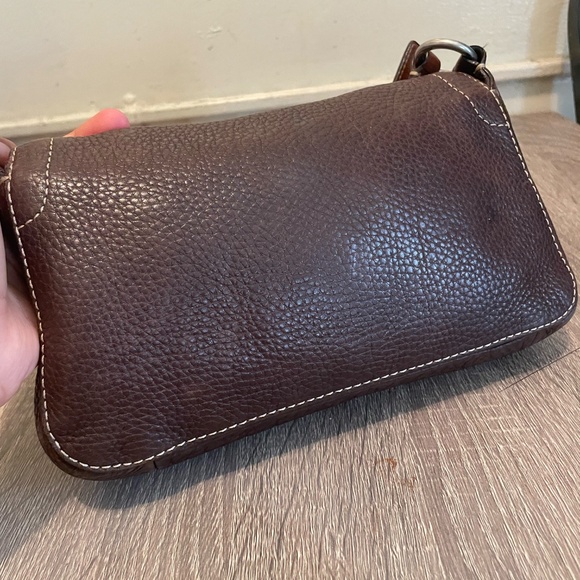 Coach Chelsea Crossbody - Picture 4 of 10